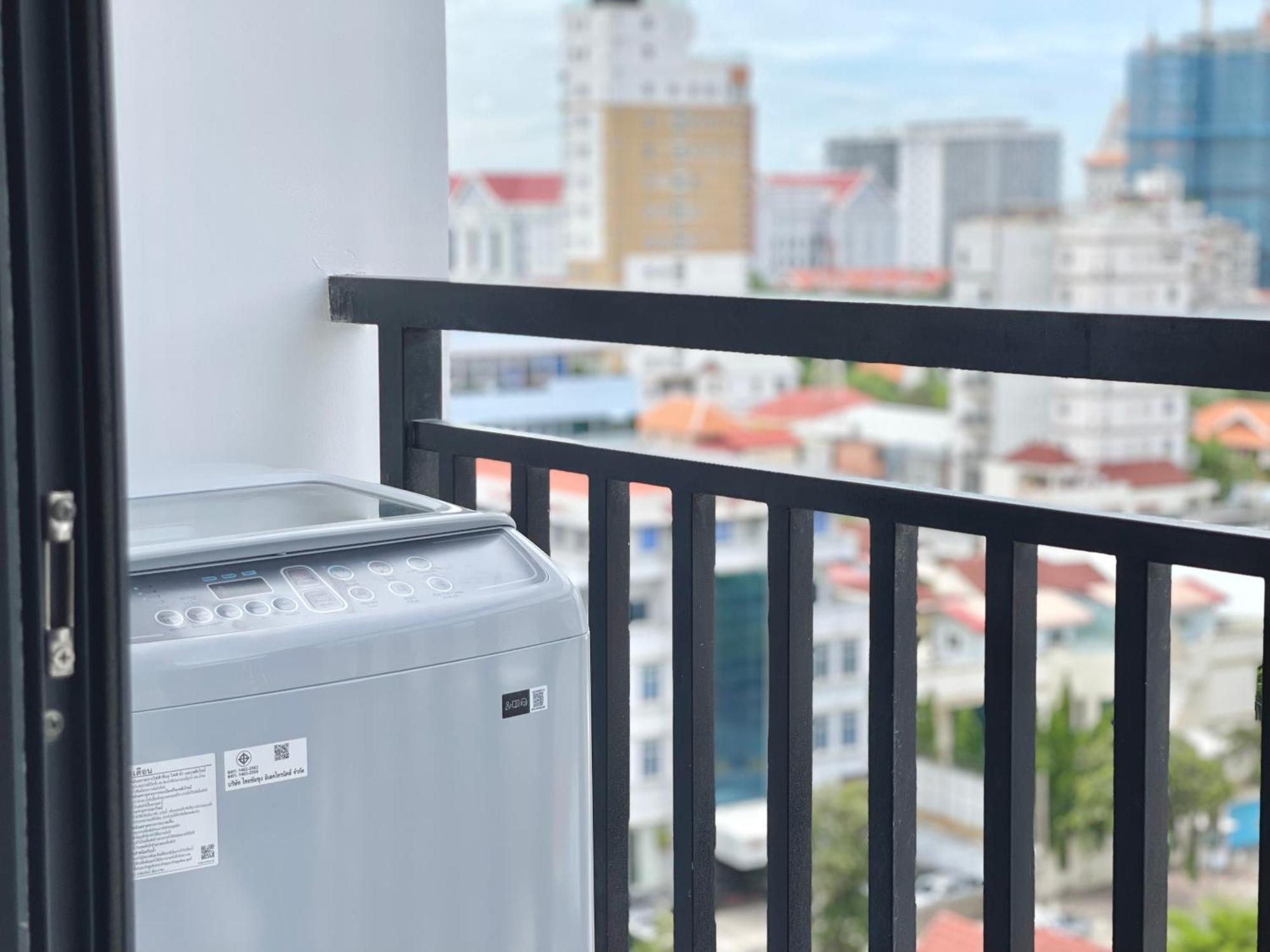 Real Hope Apartments Phnom Penh - Free Laundry Extérieur photo